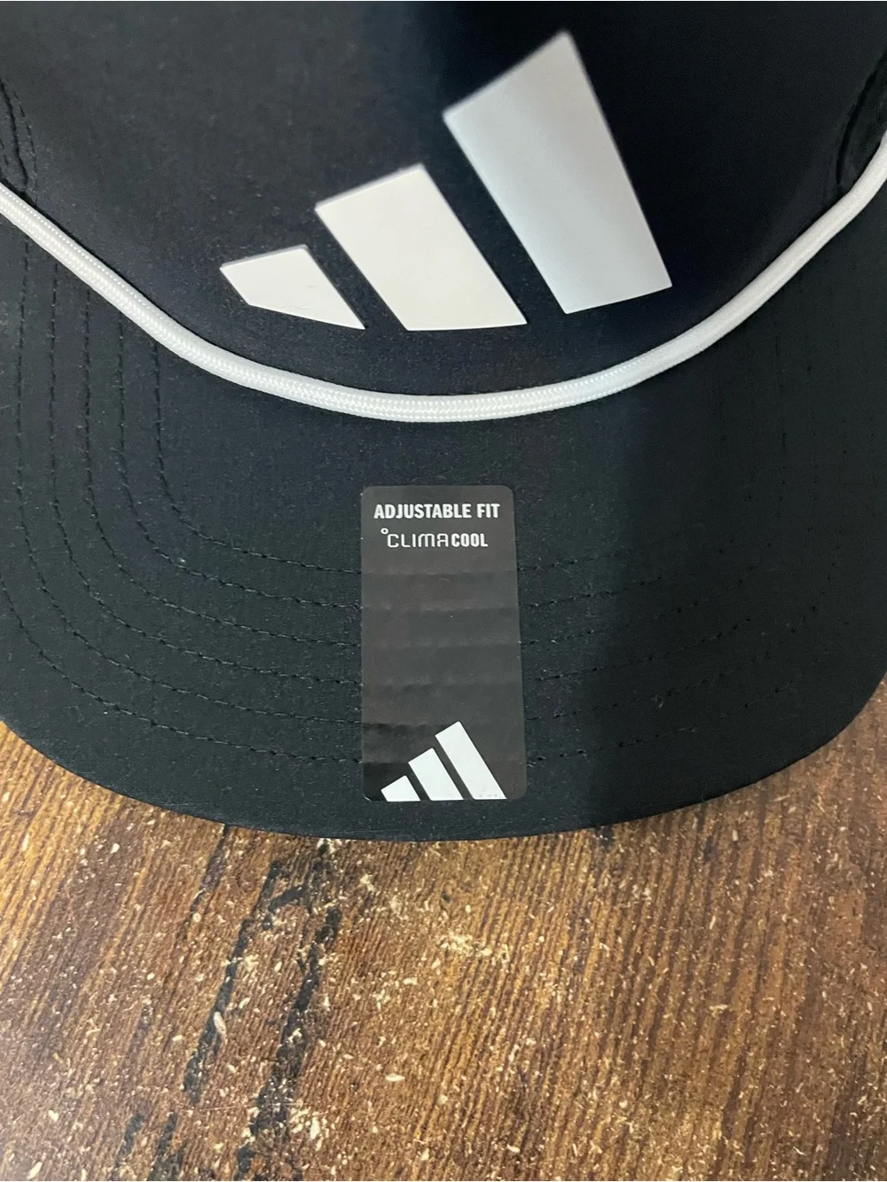adidas Men unisex Black white training SnapBack pre-owned